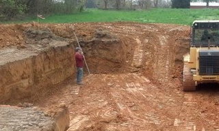 Выкопать котлован под фундамент в Луховицах - от 2549 руб. | ИП Садыков В. Р.